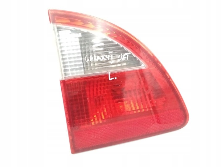 Ford Galaxy lift light left rear to the bonnet