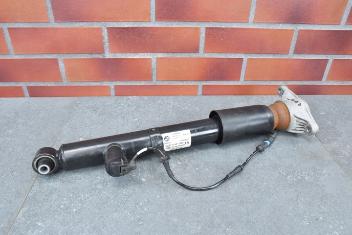 shock absorber right left rear part rear BMW 3 G20 LCI 330e 330eX 5A82657 13515km