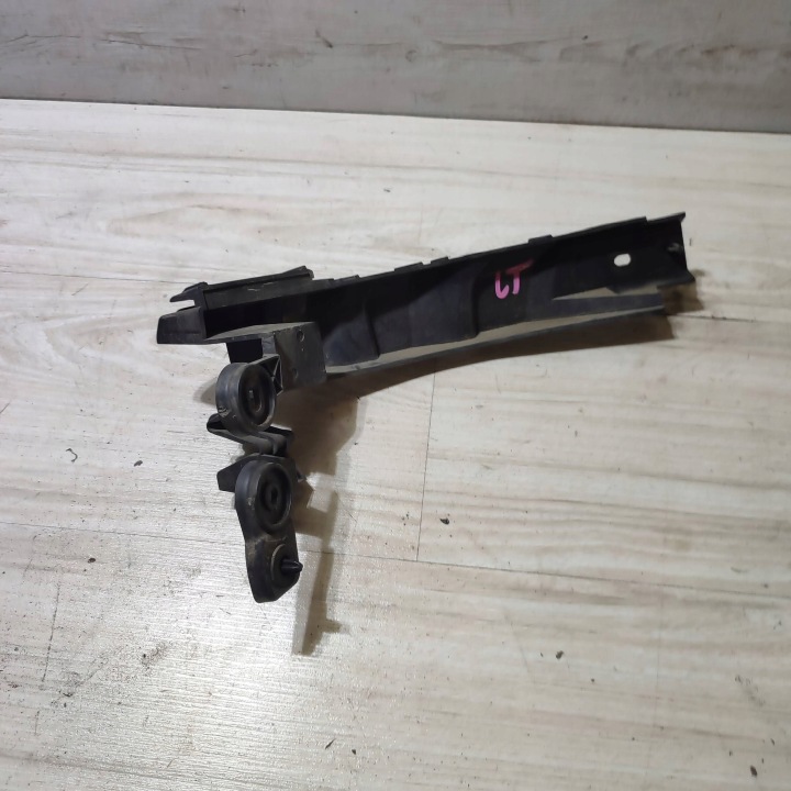 Suppporto montaggio paraurti posteriore posteriore Bocchetta sinistra Jaguar F-Pace HK8317A882AD