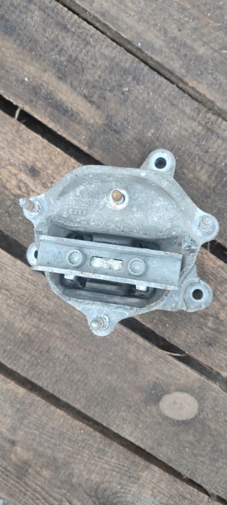 getriebehalter getriebestütze getriebelager AUDI A4 B8 A5 8T 2.0 TDI 8K0399151