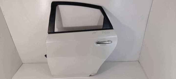 Toyota Prius III 2009-2015r XW30 Portière Arrière Gauche (T559)