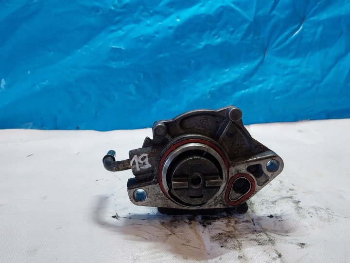 pump VACUM CITROEN C3 1.4 HDI 9643515680