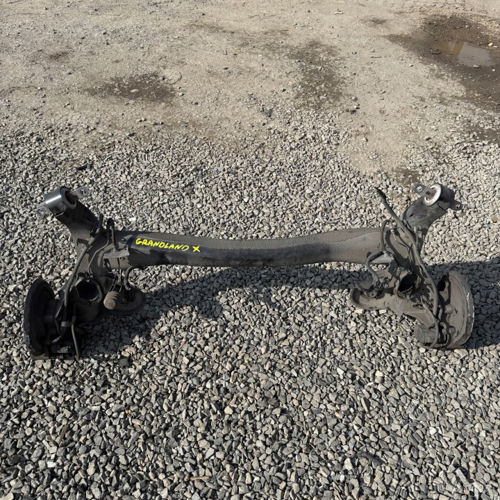 Suspension Pont arrière Arrière Renfort pare choc OPEL GRANDLAND X