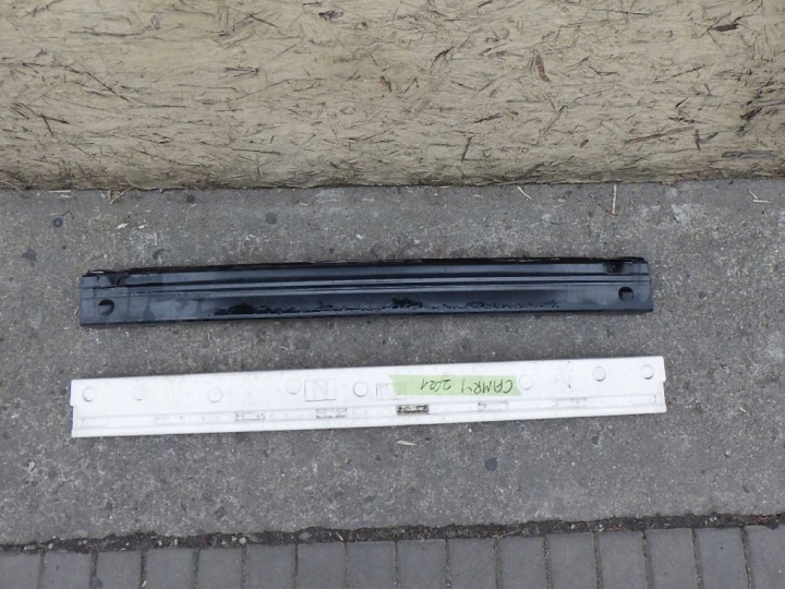 Toyota Camry VIII XV70 17- TRAVERSA paraurti posteriore