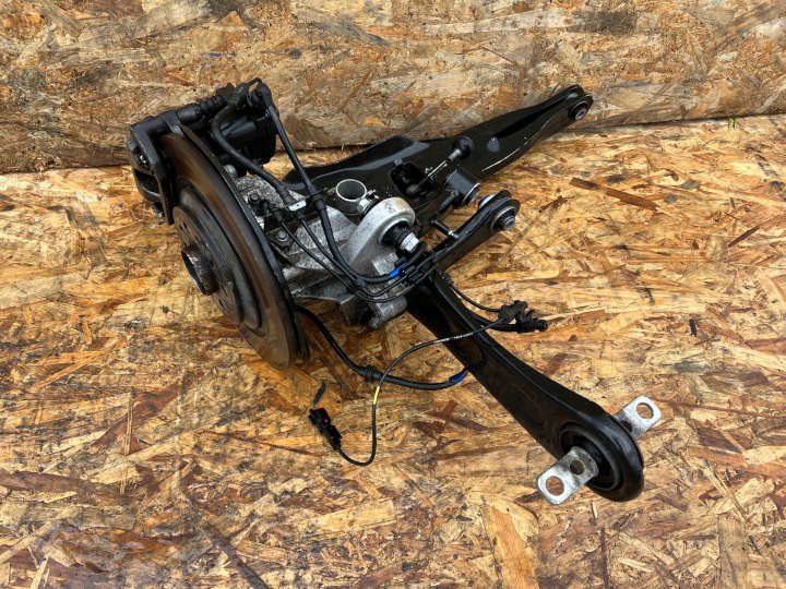 glavčina vilica strana desna JEEP CHEROKEE KL LIFT 2WD