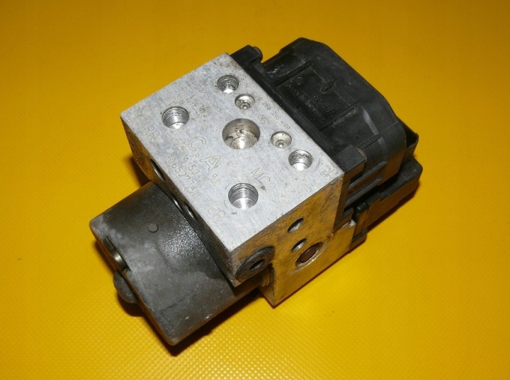 Pompe ABS Unité de contrôle ALFA ROMEO 166 3.0 V6 226KM 60652774 0265216499