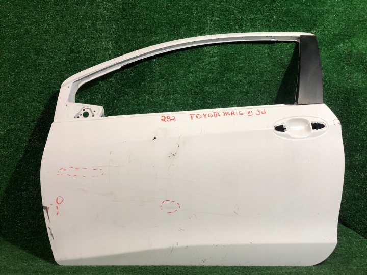 Portière Gauche Avant TOYOTA YARIS III 3D