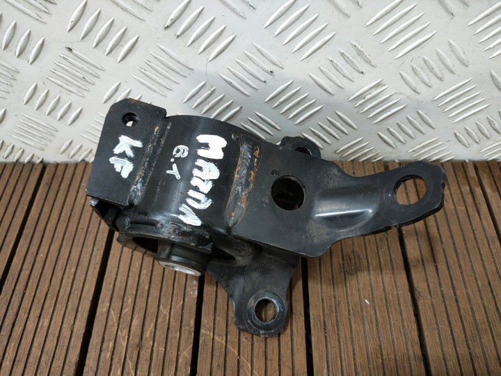 MAZDA CX-5 II KF 17-22 2.0B PE01 holder engine mount OE