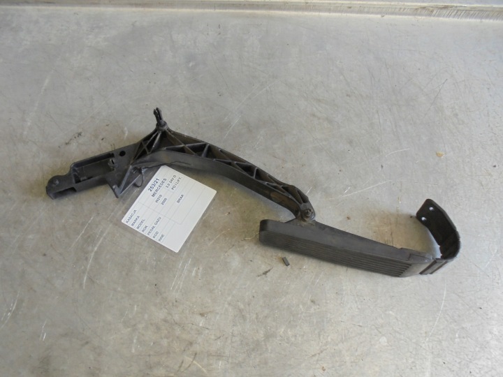 GASPEDAL MERCEDES W210 LIFT 3,0D A2103010320