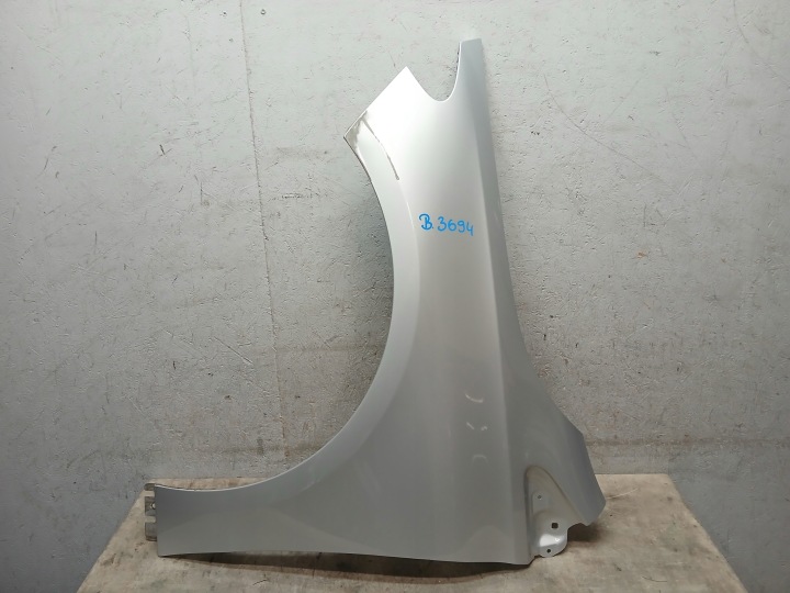 fender front left MERCEDES B KLASA W246 A246