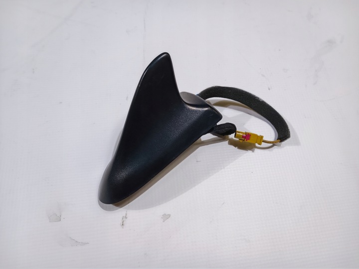 Antena Tetöi GPS pletwa Chevrolet Camaro 2009-2015