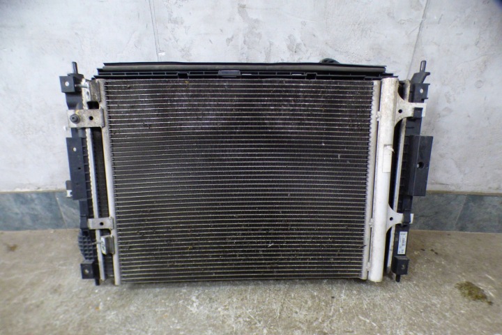 Peugeot 308 T9 II 1.2 THP radiator fan running board 9809141780