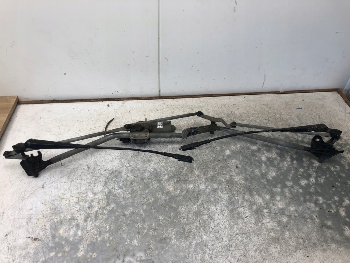 tölök mehanizmusa eleje SMART FORTWO 451