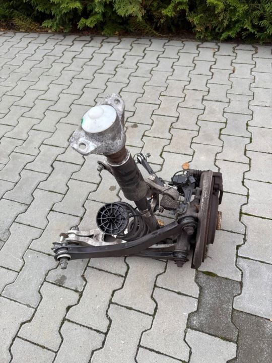 Audi A5 F5 8W0505432P Achsschenkel Radnabe Radlager hinten rechts Querlenker Achsträger 8W0505432T