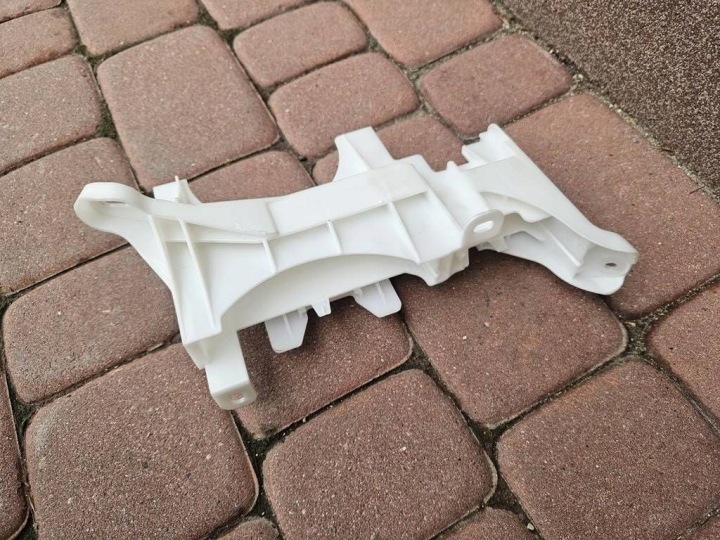 Halter Halter komputera sterownika Toyota Camry VIII XV70 82879-33010