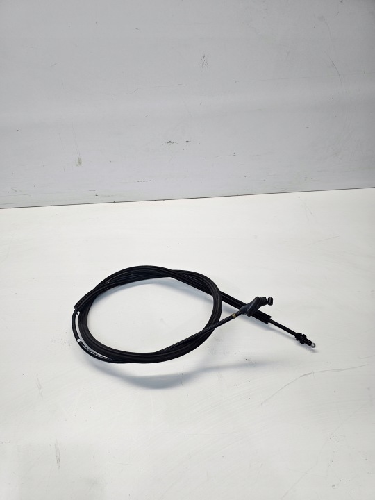 CÂBLE POUR L’OUVERTURE DU CAPOT AUDI Q5 8R 8R1823535