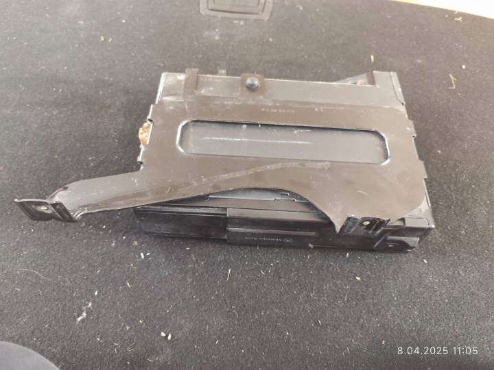 CHANGED CD MERCEDES W203 SL R 230 W220 W215 CL 0028207989 8
