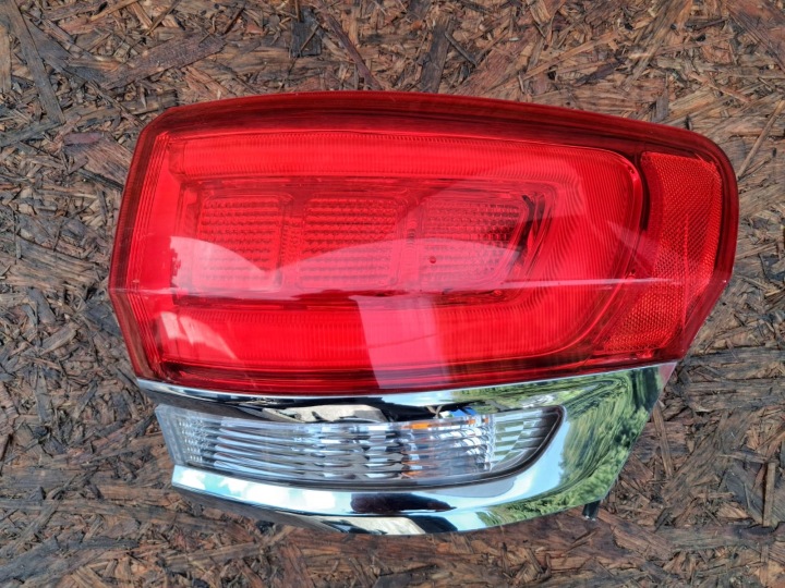light right rear part rear right JEEP GRANT CHEROKKE WK2 LIFT P68110000AD