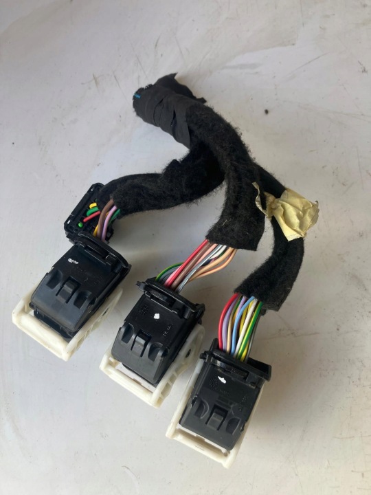 WTYCZKI MODULU BSM PEUGEOT CITROEN C4 PICASSO II Z03 9810296180