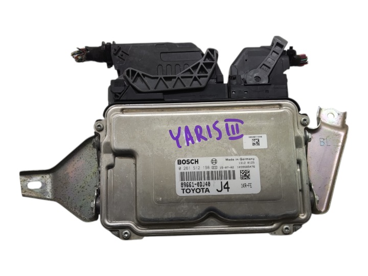 Computer Bedienteil DES MOTORS TOYOTA YARIS III 1.0 VVTI 2011-2017 89661-0DJ40