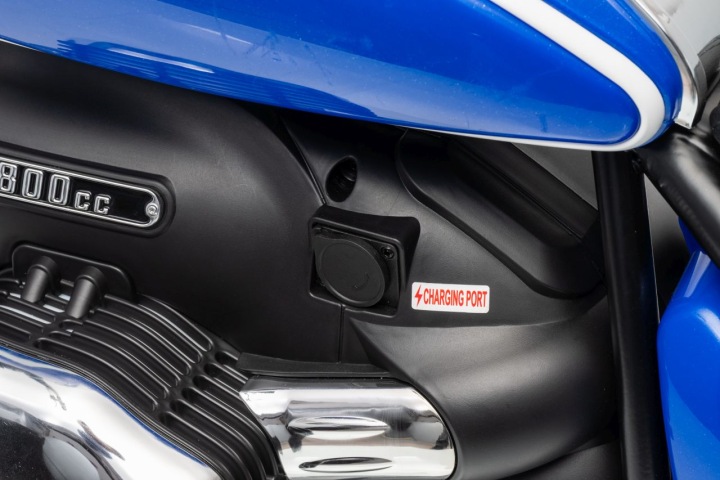 Мотоцикл BMW R18 на акумулятор 24 В безщітковий двигуни 200 Вт надувні колеса — фото 7