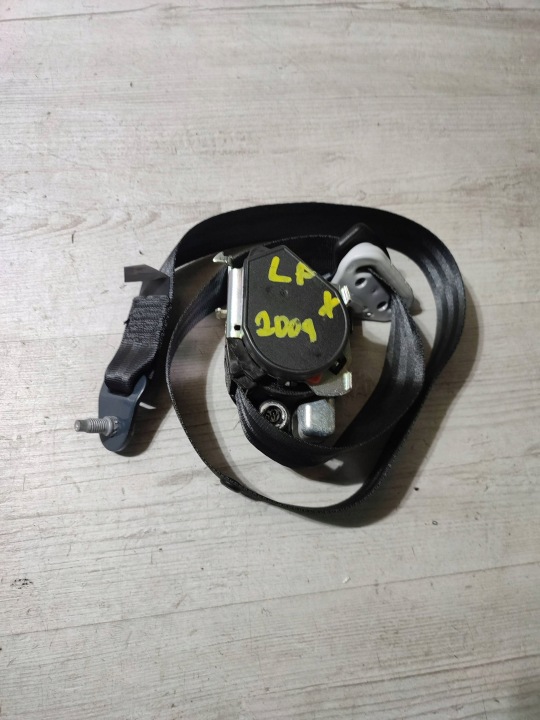 Peugeot 2008 and 2018 front side left tension belt safety