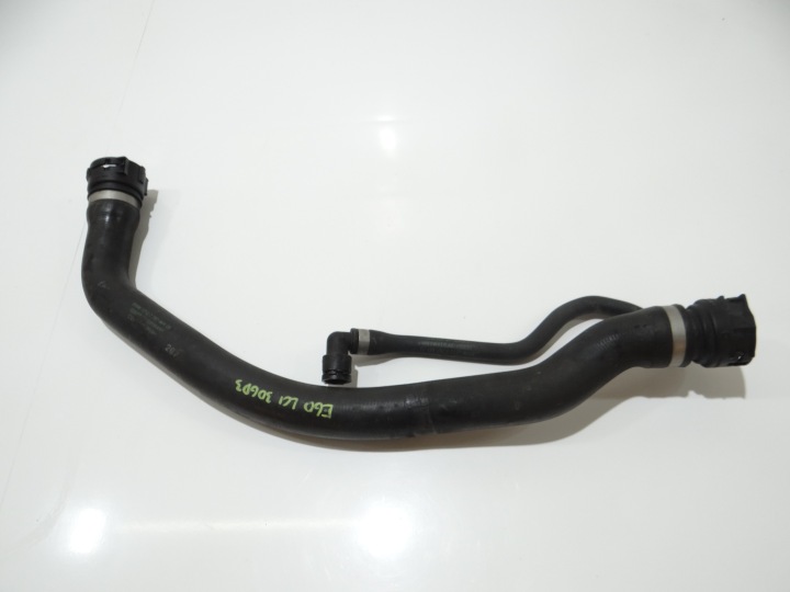 vedení hadice vody BMW E60 E61 306D3 OE 7787449 (4822544)