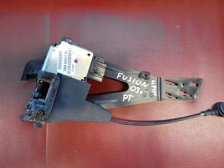 FORD FUSION JU de la Serrure Portière Arrière Arrière Droite 2S6AA26412BJ 4PIN