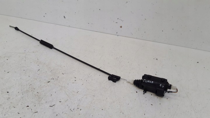 Dämpfer Klappen des Kraftstoffsbehälters Opel Corsa E 1,4
