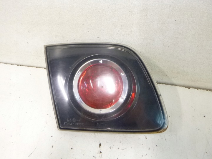 light rear left z bonnet Mazda 3 BK sedan 2006r.