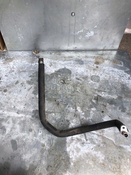 trubka klimatizaci RENAULT ZOE 924477415R