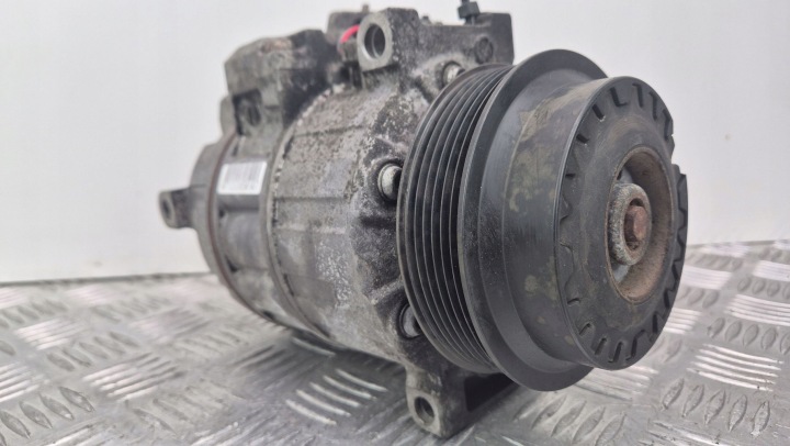 Mercedes C220 CDI W204 compressor of the air conditioning A0022303411 OM646