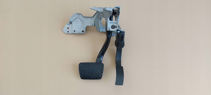 Support PEDAL Frein Du gaz/du liquide AUDI A4 B9 A5 8W1723117A