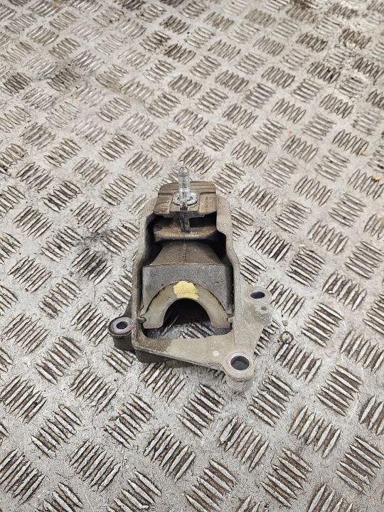 holder engine mount left MAZDA MX5 MX-5 4 IV