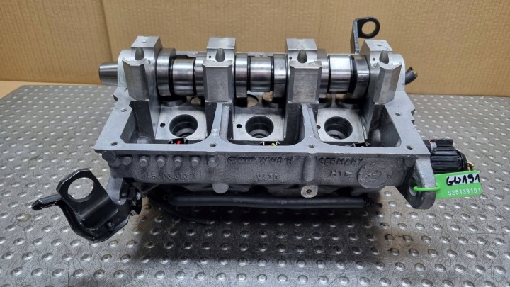 head. of the engine 045103373H VW POLO IV 9N FABIA and II LUPO IBIZA III 1.4 TDI