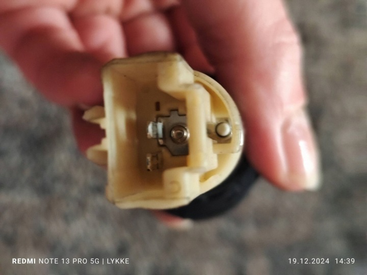 12V socket (front) Renault Laguna II 7394-12V 5