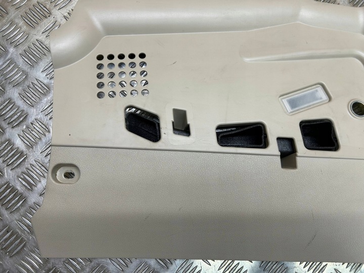 Element of the dashboard rozdzielczej cover lower right BMW 5 F10 F11 2011 9166701