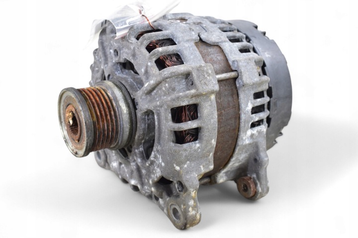 alternátor AUDI A4 B8 A5 8T 2.0 TDI 04L903017D 0125711130
