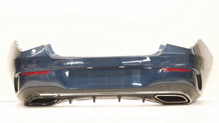 Stoßstange hinten heck MERCEDES CLA W118 Sedan 667 AMG