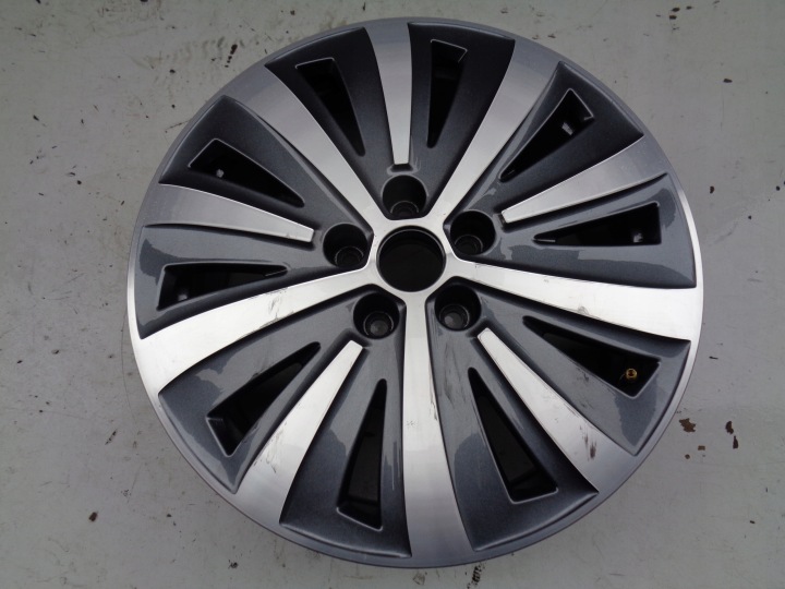 Jante d’aluminium SKODA 6,5JX17 ET41 5X112 3V0601025AH