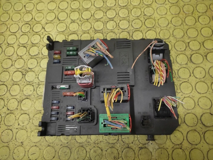 CITROEN BERLINGO modul Szkerény BSI 9650584580