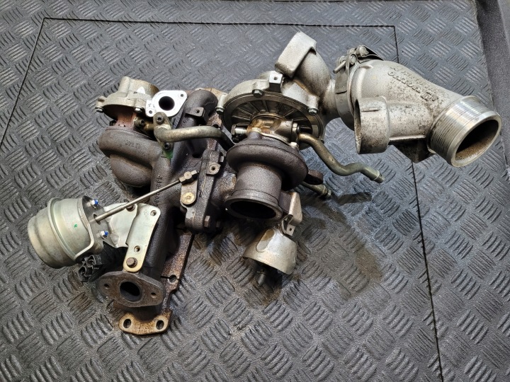 TURBO turbo 36010145 36010146 VOLVO XC60 and 2.4 D5 AWD