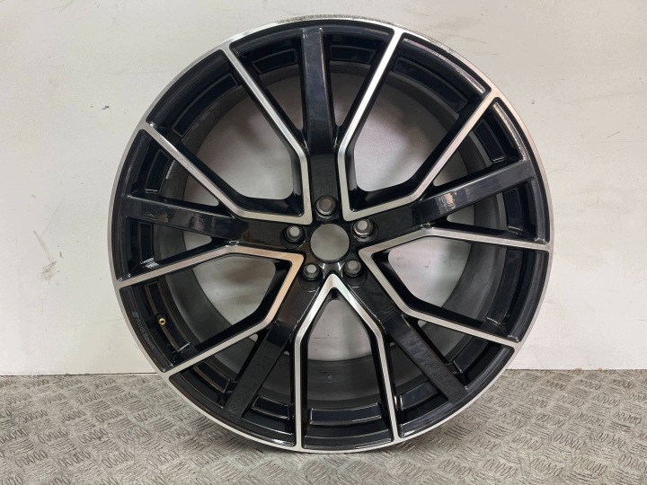 disk hliníkový Audi Q8 Q7 10x22 ET26 4M0601025DS