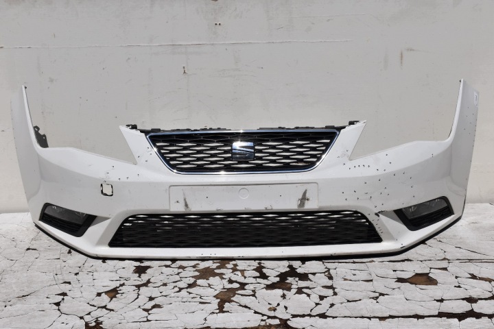 nárazník předek SEAT LEON III Przedlift 2012-2016 kod lakieru: LB9A