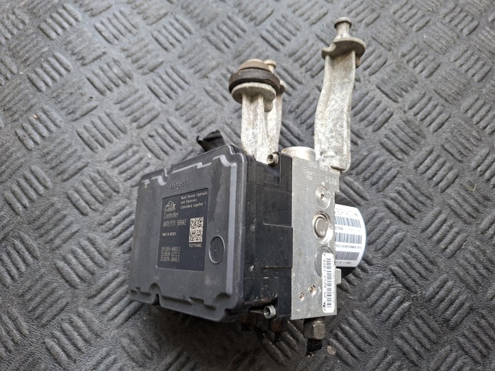 pumpa ABS P68157546AB CHRYSLER 300C II LANCIA THEMA 3.0 D CRD