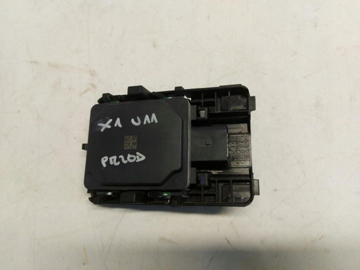 BMW iX1 X1 U11 Radar asystent stěny předek + držák 5A80820