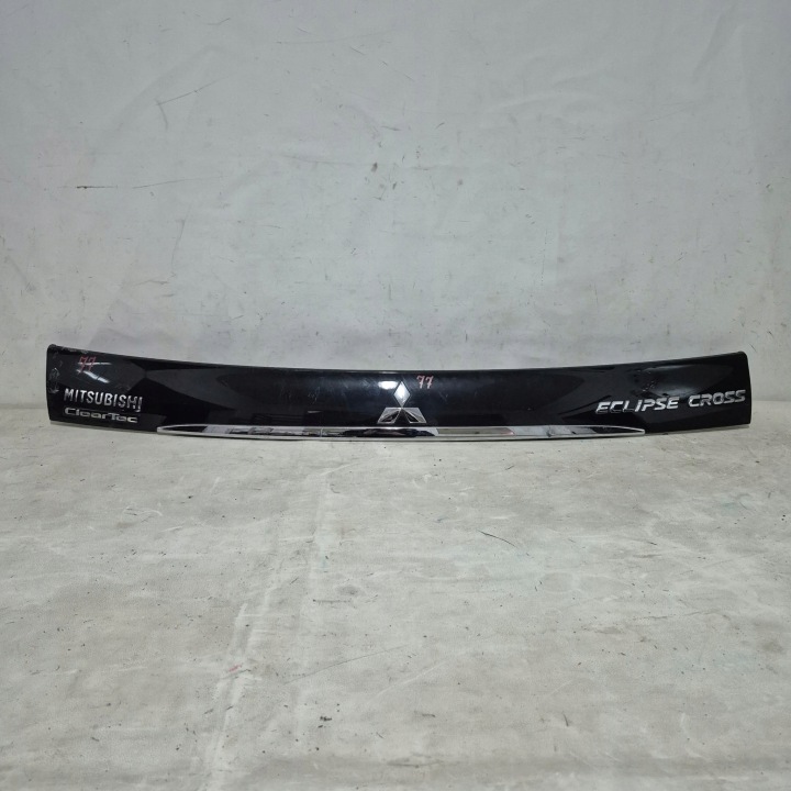 MITSUBISHI ECLIPSE CROSS 18-20 Couverture Moulage Couverture du capot Arrière