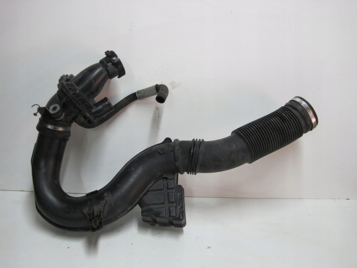 pipe hose RENAULT 165761844R