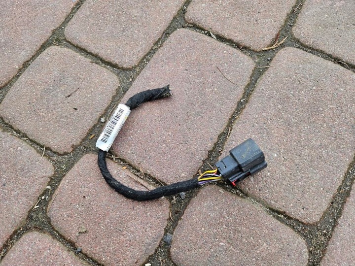 Kostka instalacji der Stoßstange pdc vorne Connector Contact Opel Insignia B 39199762
