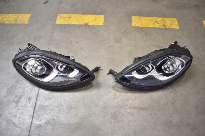 IDEALNE lights PDLS front front + washers PORSCHE MACAN 1